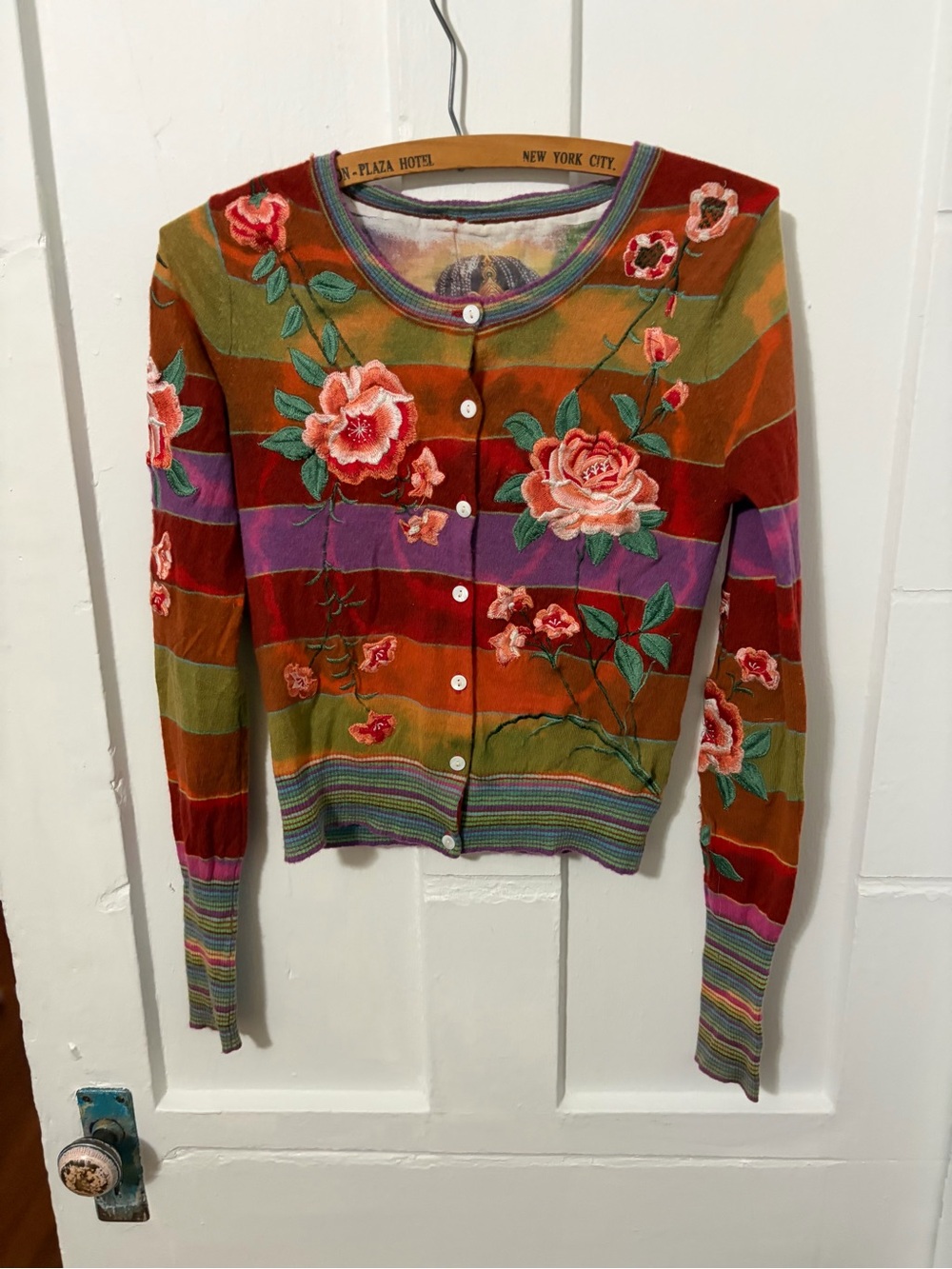 Vintage Johnny was embroidered 100% cashmere cardigan